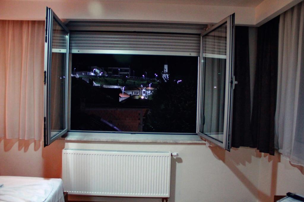Hotel Oaza Konjic Exterior photo